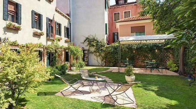 Casa Rezzonico Bed & Breakfast Venice Exterior photo